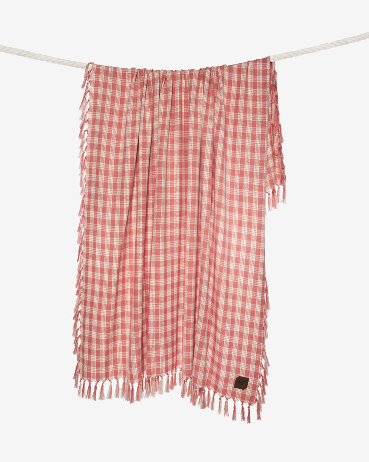 LSPACE Slowtide Palaka Lightweight Beach Blanket - Guava - Clothing