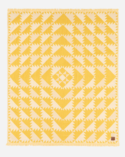 LSPACE Slowtide Daydream Driftweave Beach Blanket - Curry - Clothing