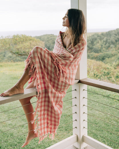 LSPACE Slowtide Palaka Lightweight Beach Blanket - Guava - Clothing