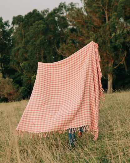LSPACE Slowtide Palaka Lightweight Beach Blanket - Guava - Clothing